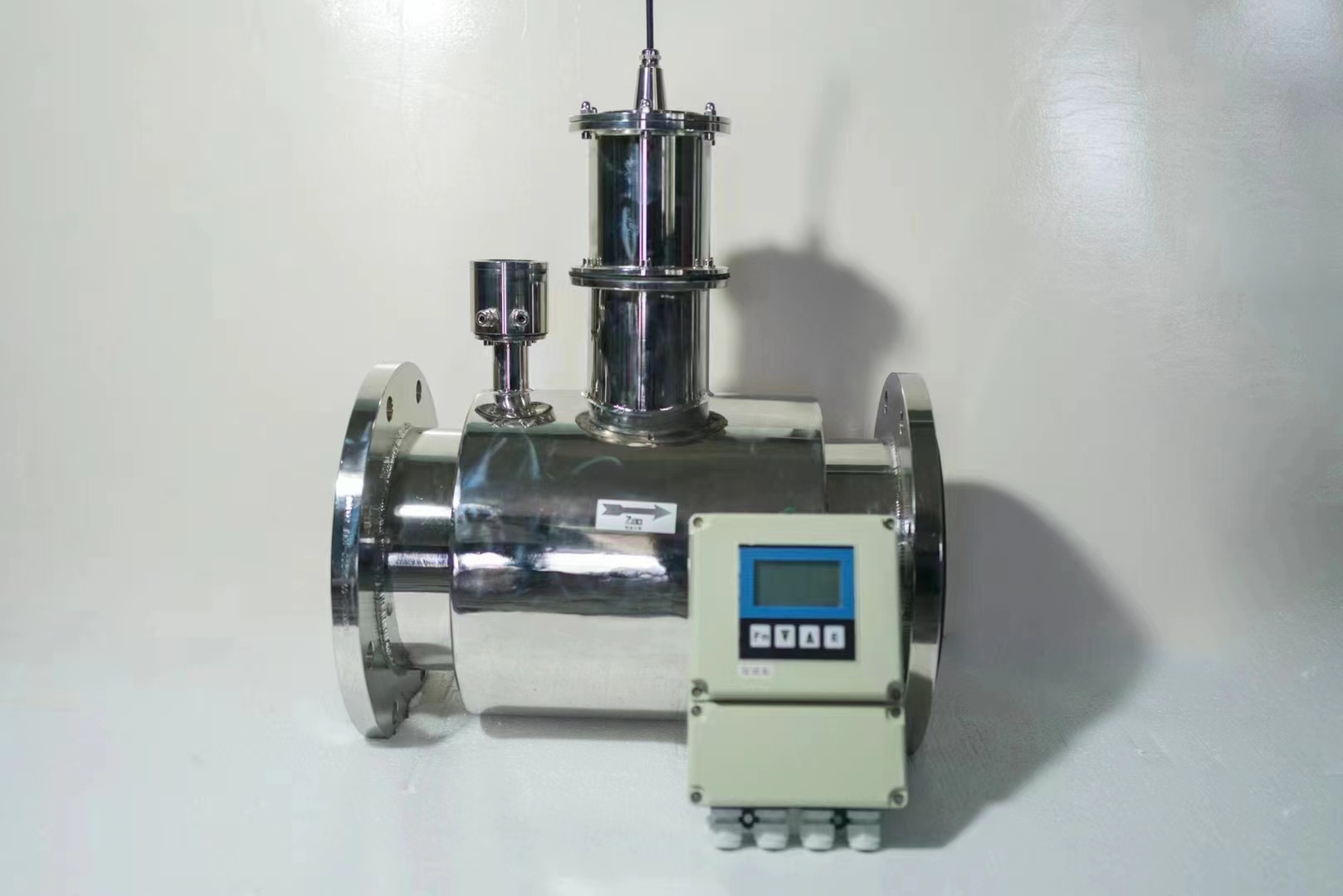 非滿管電磁流量計——為不滿流管道流量監測帶來高效解決方案